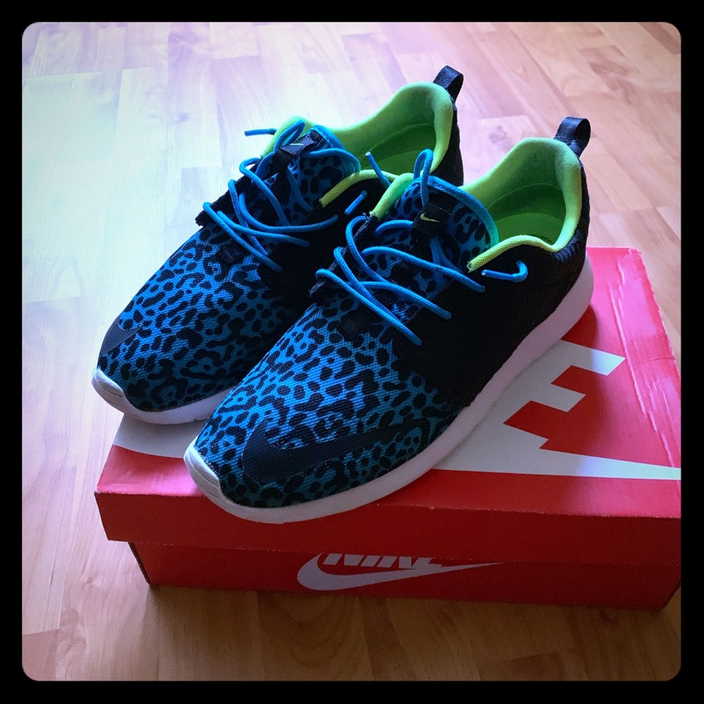 Nike FB Roshe